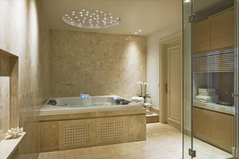 5 bedrooms Villa in Larnaca, Larnaka,  No. 38236 4