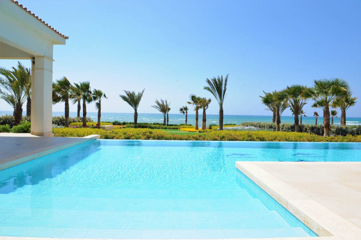 5 bedrooms Villa in Larnaca, Larnaka, Cyprus No. 38242