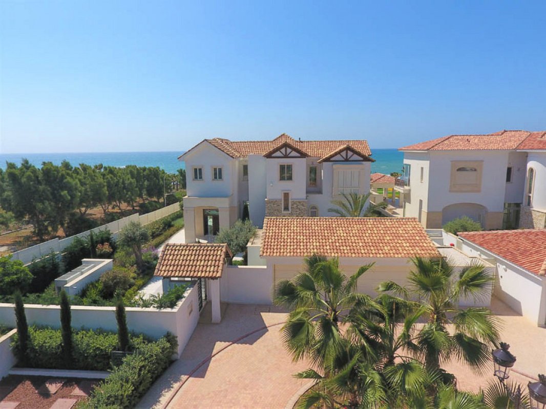 6 dormitorios Villa en Larnaca, Larnaka, Chipre No. 38237