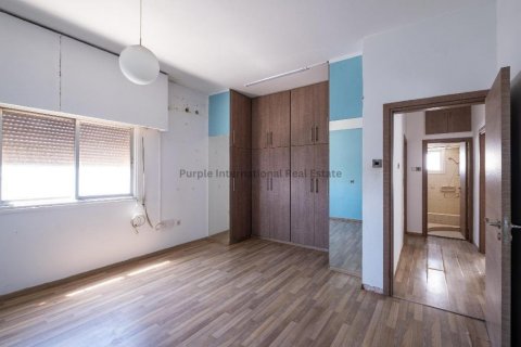 3 bedrooms Apartment in Larnaka, Cyprus No. 37702 11