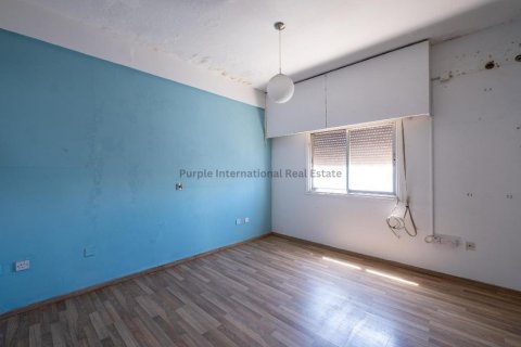 3 bedrooms Apartment in Larnaka, Cyprus No. 37702 17