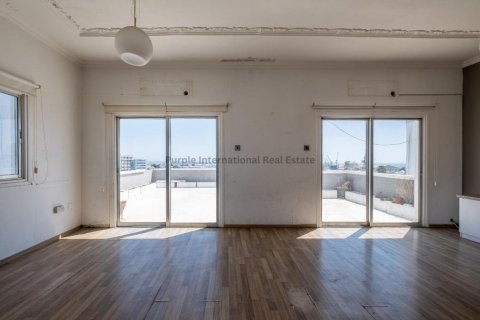 3 bedrooms Apartment in Larnaka, Cyprus No. 37702 15