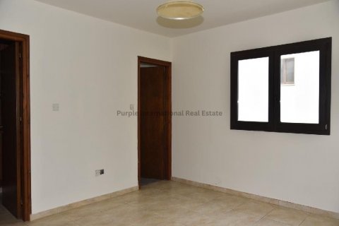 3 bedrooms Villa in Larnaca, Larnaka, Cyprus No. 37701 15