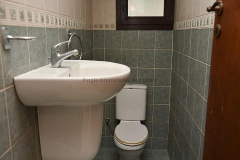 3 bedrooms Villa in Larnaca, Larnaka, Cyprus No. 37701 8