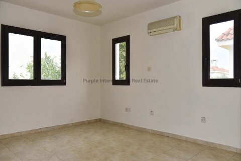 3 bedrooms Villa in Larnaca, Larnaka, Cyprus No. 37701 14