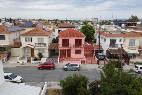 3 bedrooms Villa in Larnaca, Larnaka, Cyprus No. 37701 18