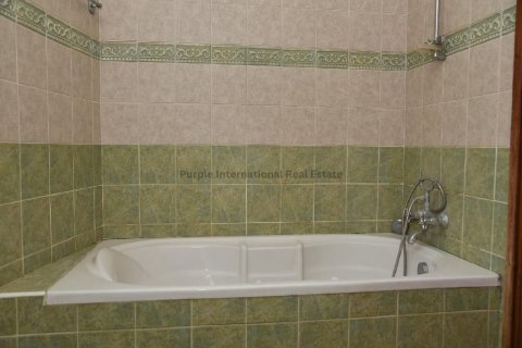 3 bedrooms Villa in Larnaca, Larnaka, Cyprus No. 37701 13