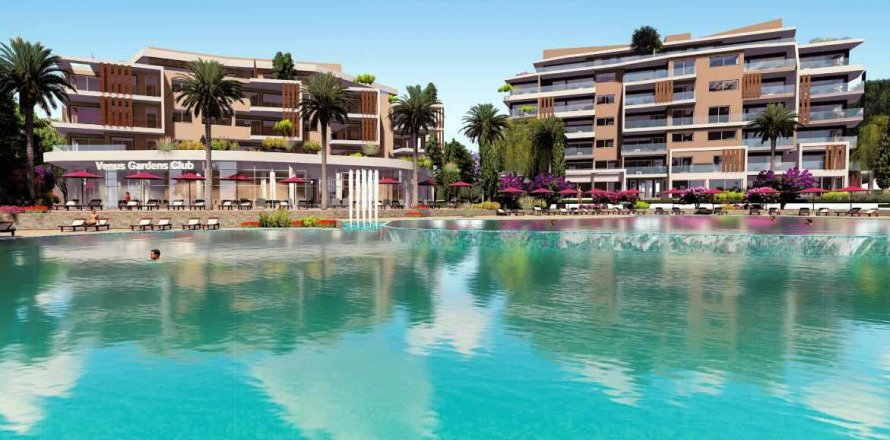 3 bedrooms Apartment in Chloraka, Paphos,  No. 8471