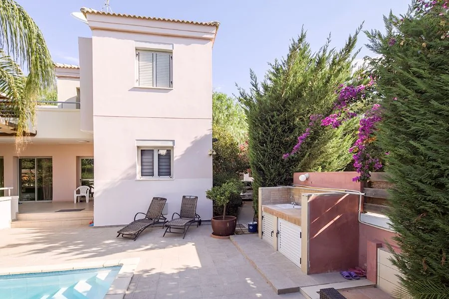 3 dormitorios Villa en Agios Tychonas, Limassol, Chipre No. 24088