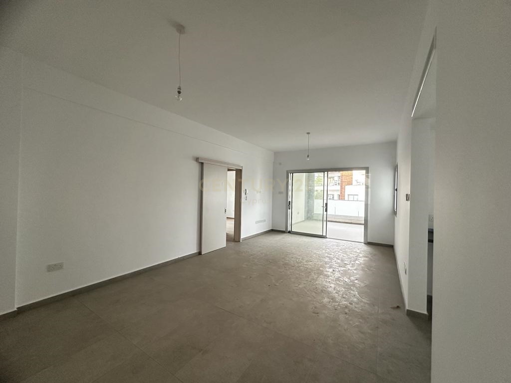2 bedrooms Apartment in Germasogeia, Limassol, Cyprus No. 24092