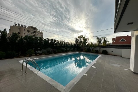 2 bedrooms Apartment in Germasogeia, Limassol, No. 24092 3
