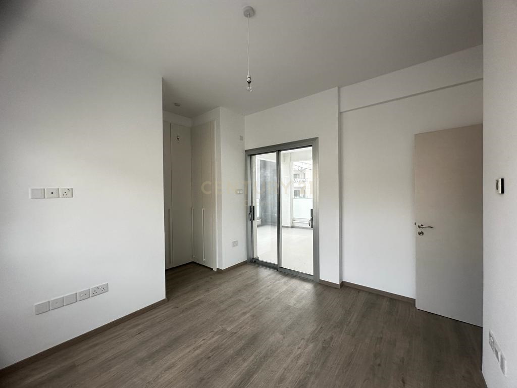 2 bedrooms Apartment in Germasogeia, Limassol, Cyprus No. 24092