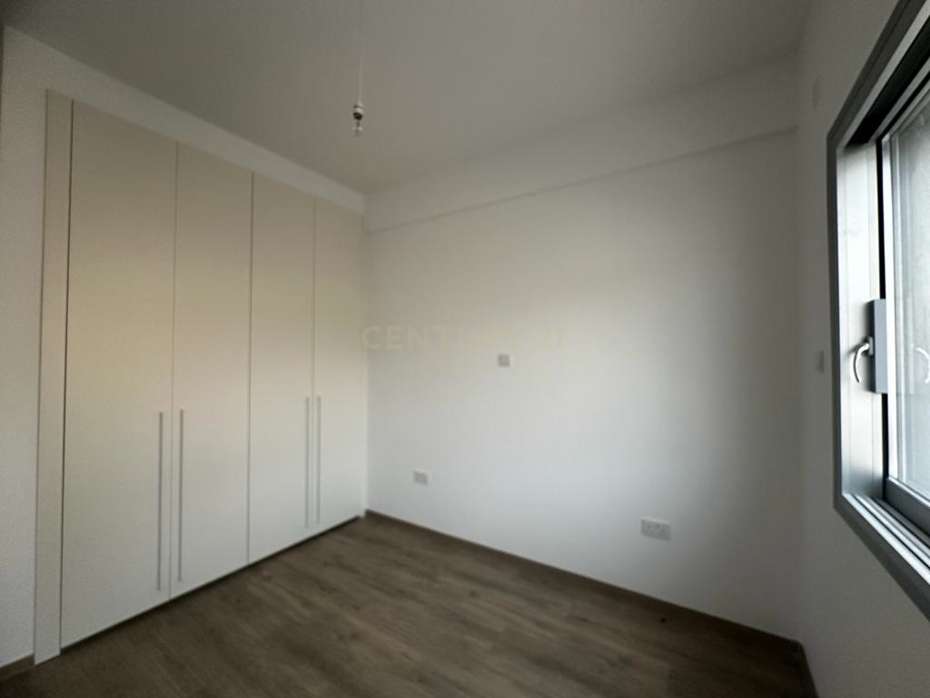 2 bedrooms Apartment in Germasogeia, Limassol, Cyprus No. 24092