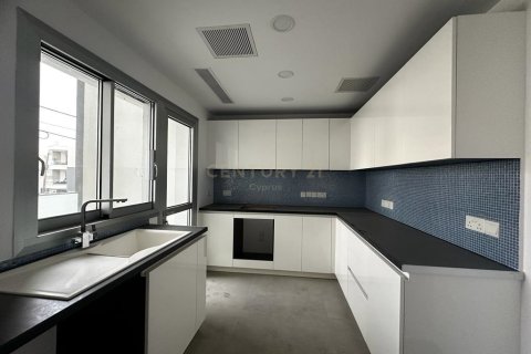 2 bedrooms Apartment in Germasogeia, Limassol, No. 24092 10
