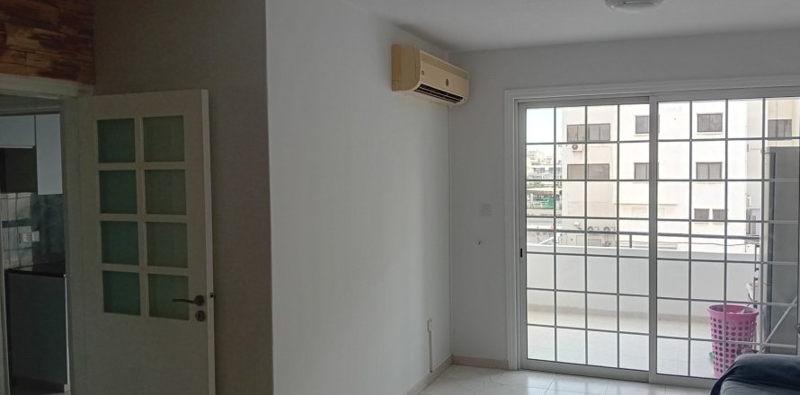 2 bedrooms Apartment in Larnaca, Larnaka,  No. 47869