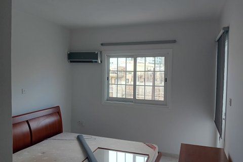 2 bedrooms Apartment in Larnaca, Larnaka,  No. 47869 5