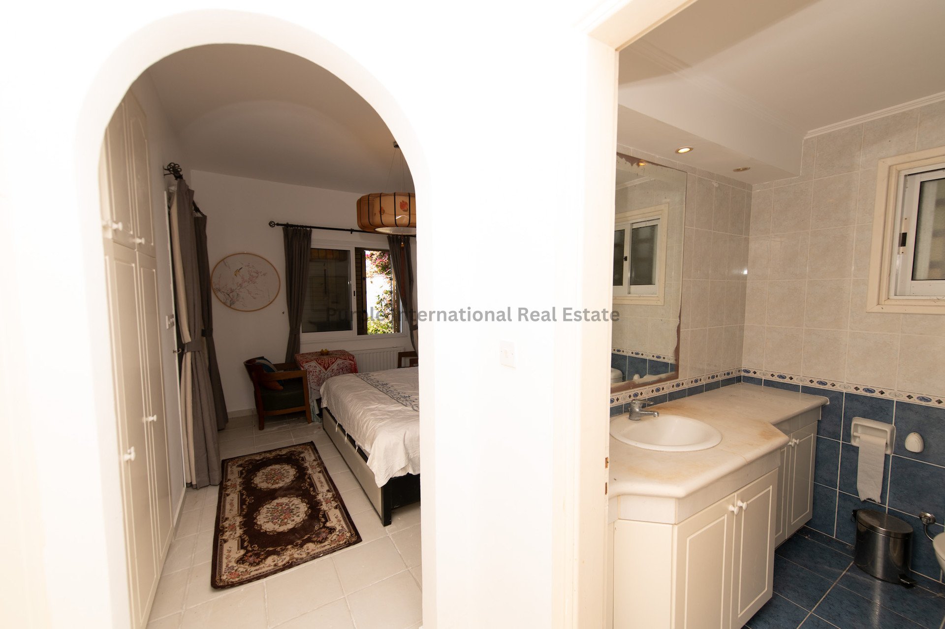 5 bedrooms Villa in Tala, Paphos, Cyprus No. 56601