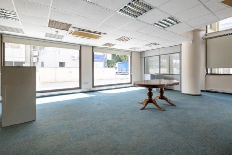 1060m2 Propriété commerciale à Nicosia, No. 37985 9
