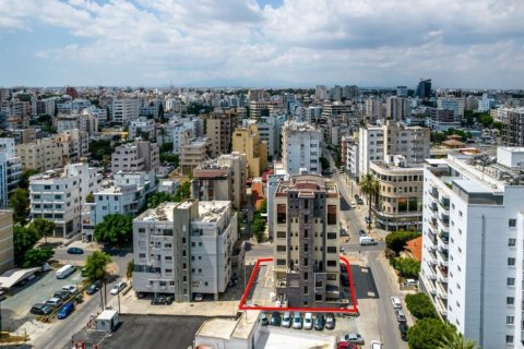 1060m2 Propriété commerciale à Nicosia, No. 37985 6