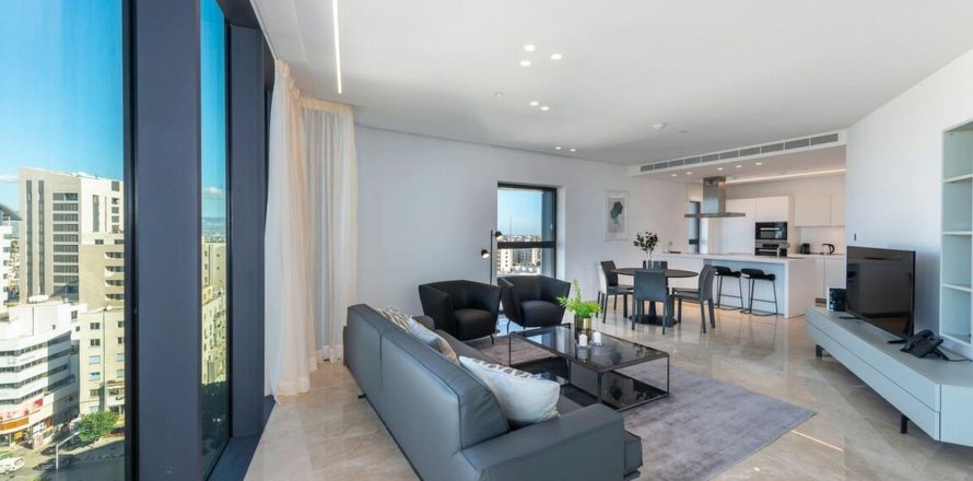 3 bedrooms Apartment in Nicosia,  No. 45516