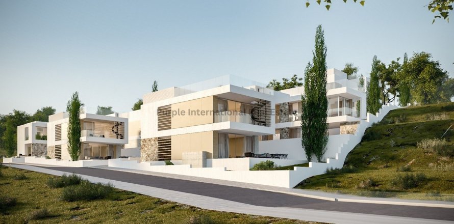 4 bedrooms Villa in Germasogeia, Limassol, Cyprus No. 37444