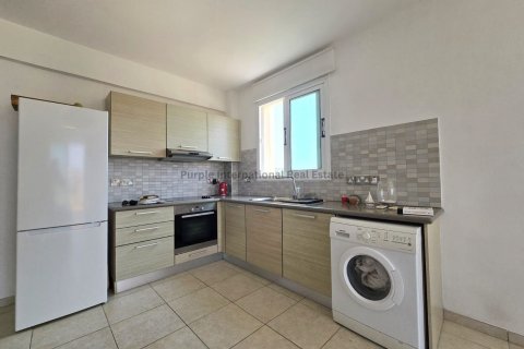 Квартира с 2 спальнями в Пернера, Аммохостос, Кипр № 37443 3