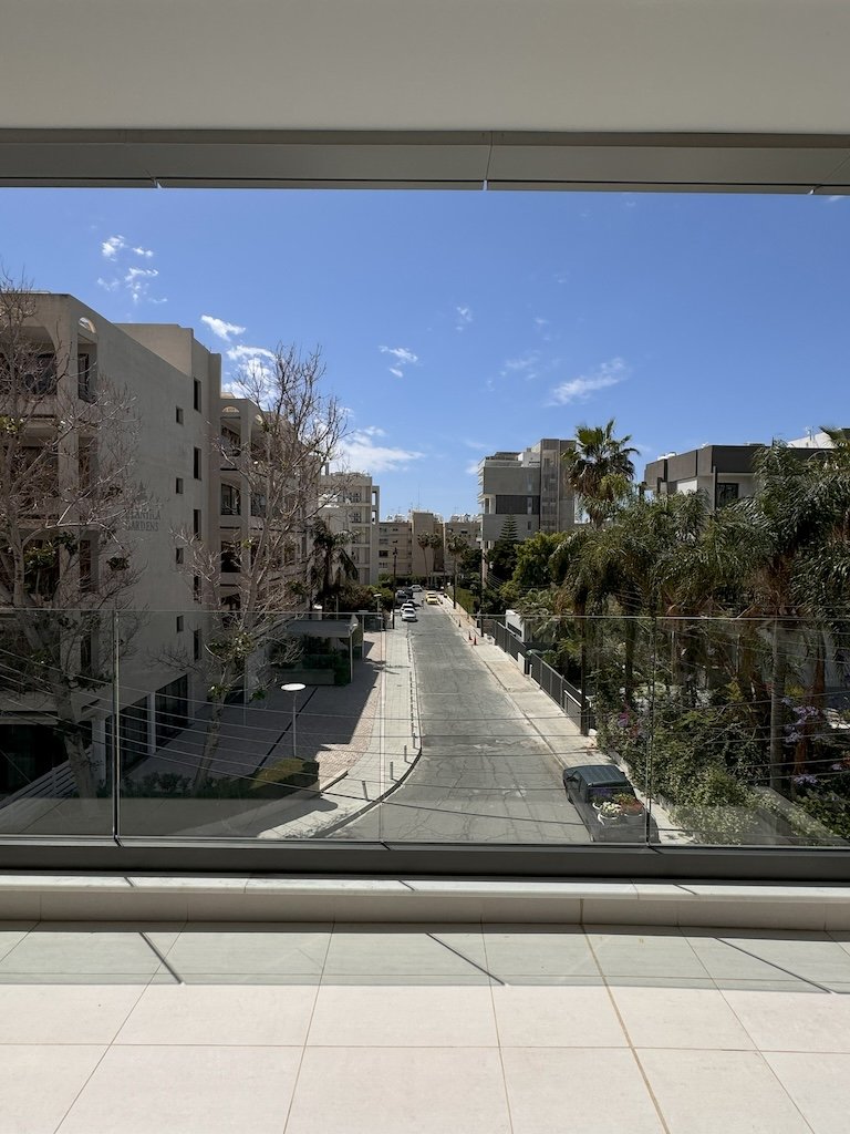 3 bedrooms Apartment in Germasogeia, Limassol, Cyprus No. 33009