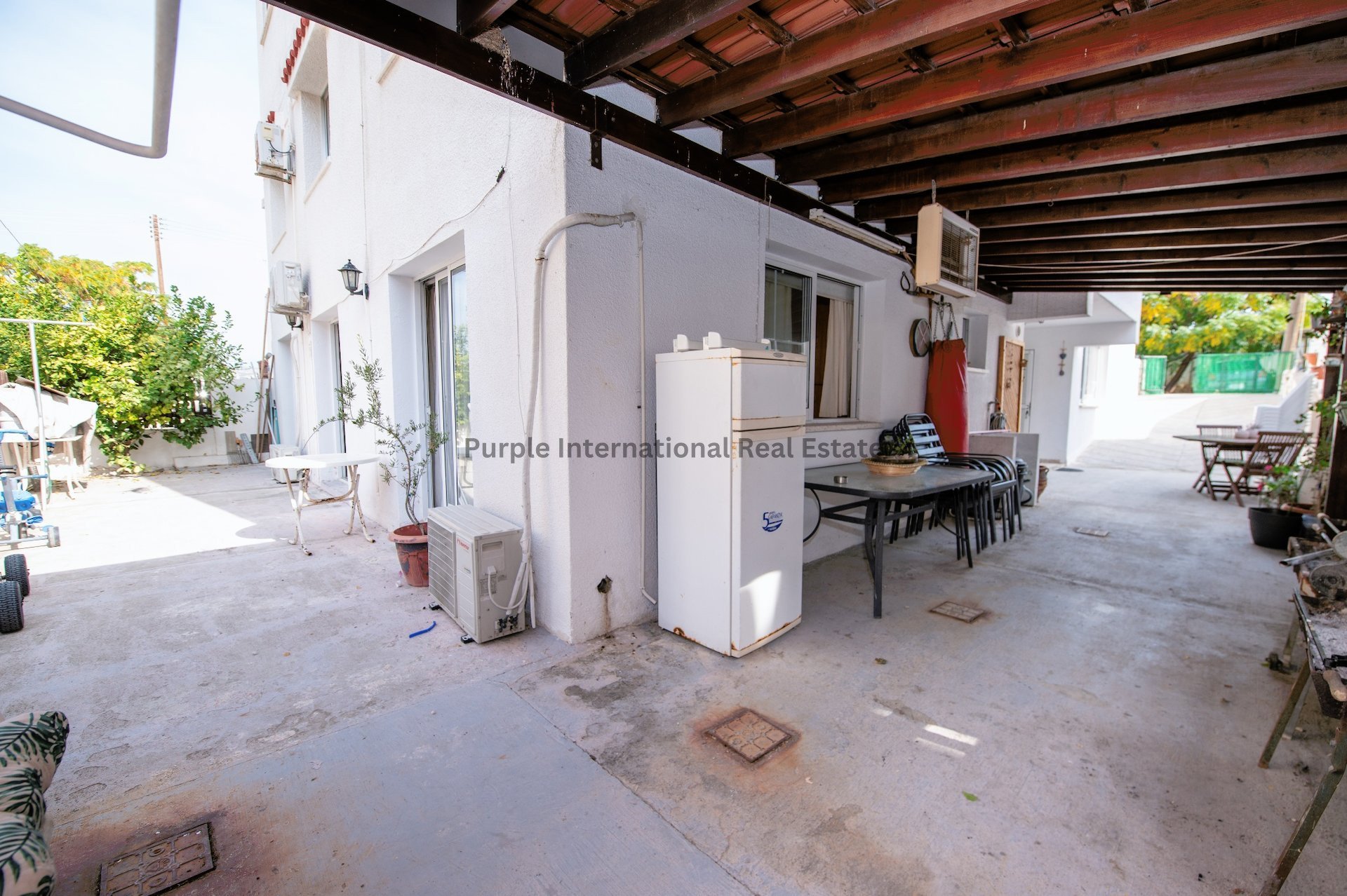 6 dormitorios Local comercial en Episkopi, Limassol, Chipre No. 35108