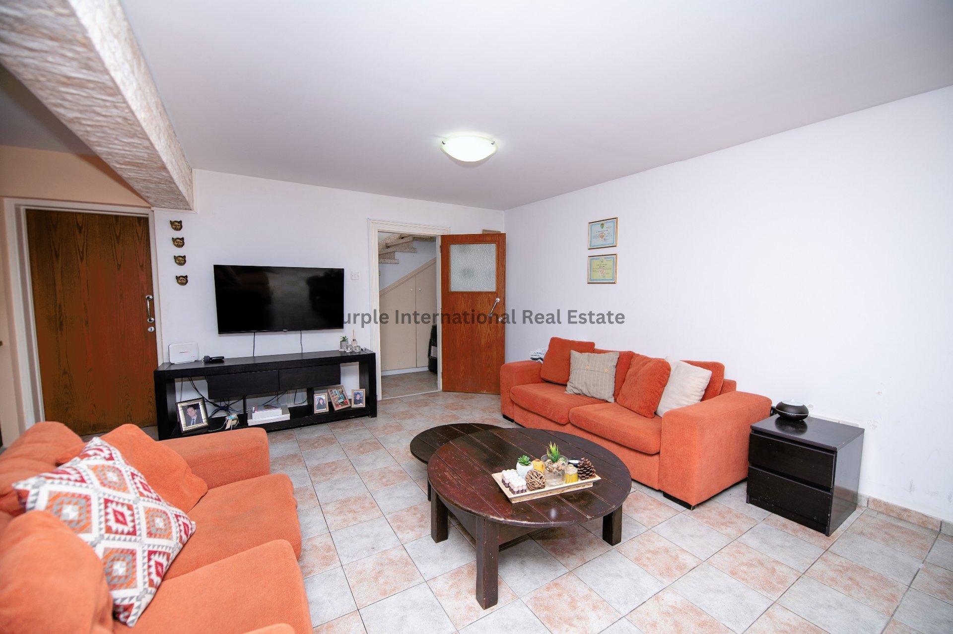 6 dormitorios Local comercial en Episkopi, Limassol, Chipre No. 35108
