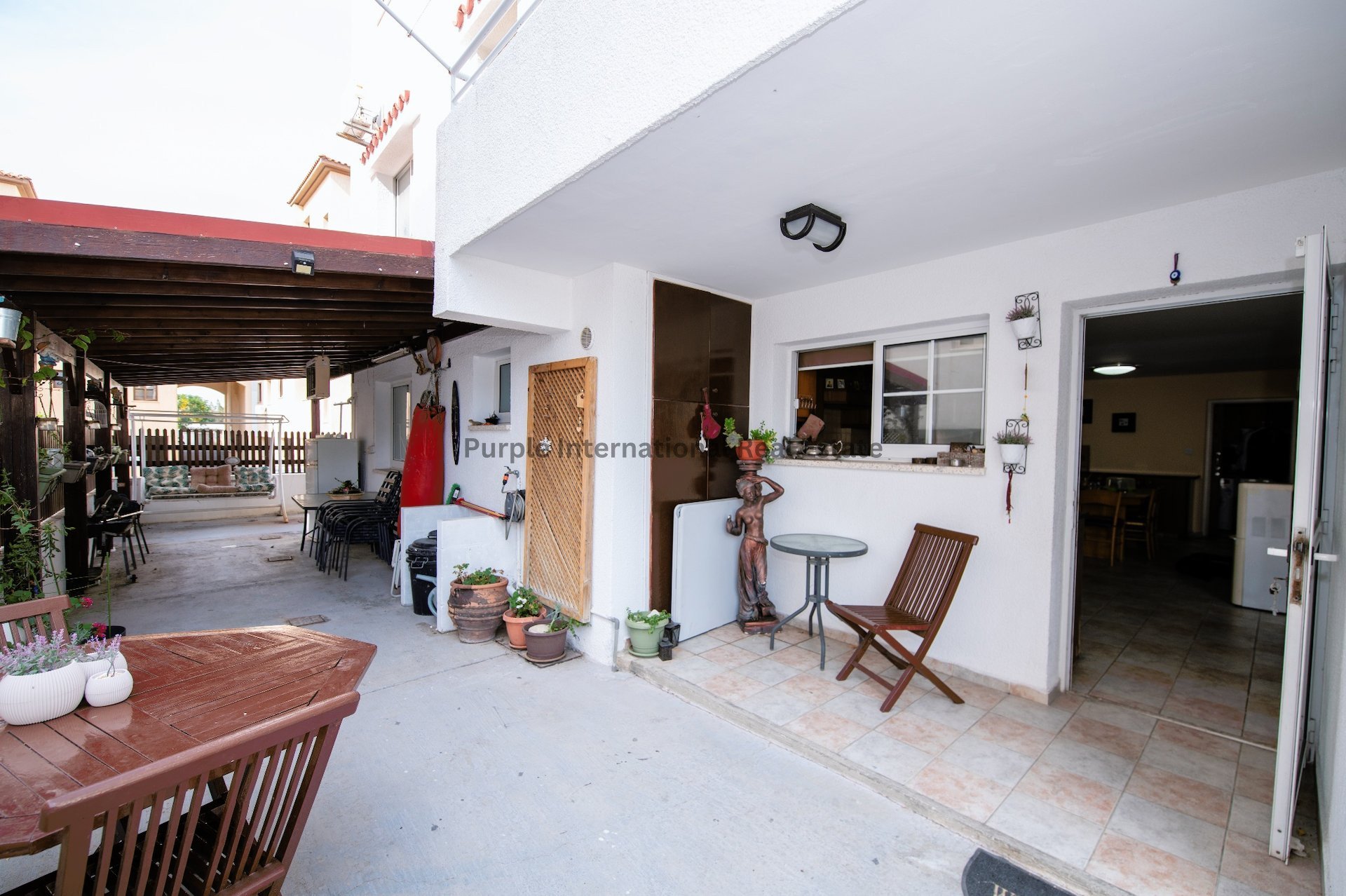 6 dormitorios Local comercial en Episkopi, Limassol, Chipre No. 35108