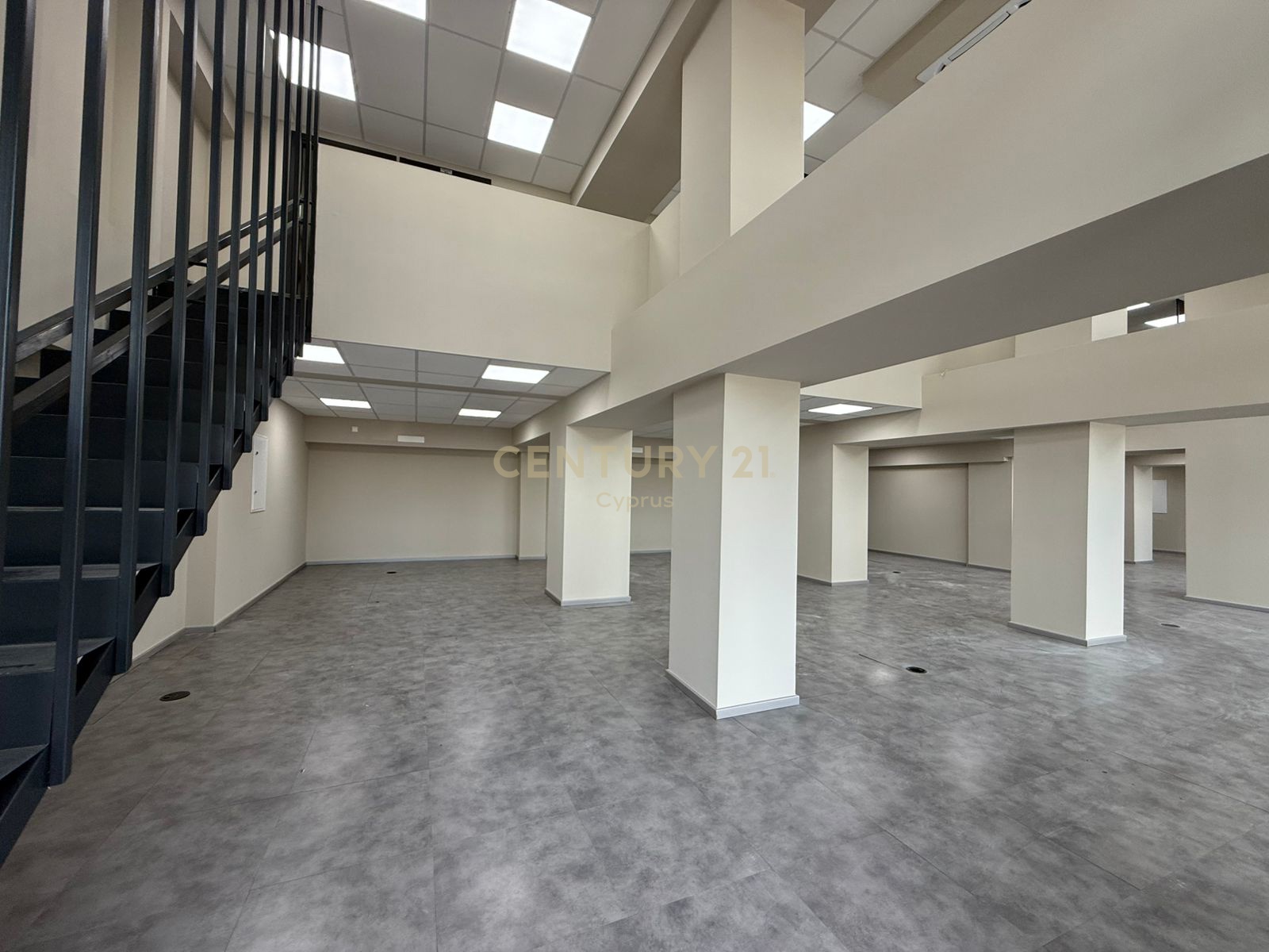 370m2 Office in Zakaki, Limassol, Cyprus No. 55834