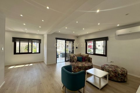 3 dormitorios Apartamento en Limassol,  No. 55835