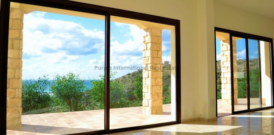 3 bedrooms Villa in Kissonerga, Paphos,  No. 7559