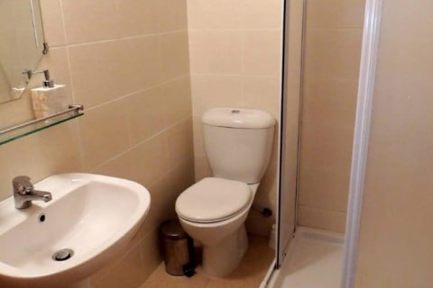 2 bedrooms Apartment in Larnaca, Larnaka, No. 49921 6