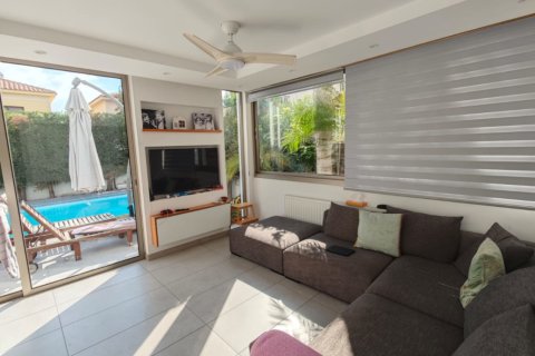 3 bedrooms Townhouse in Larnaka, No. 49922 8