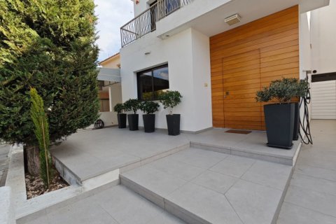 3 bedrooms Townhouse in Larnaka,  No. 49922