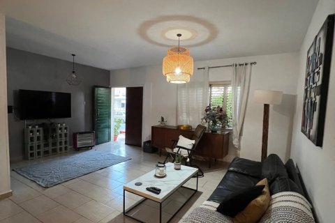 4 bedrooms Villa in Limassol,  No. 46306 11