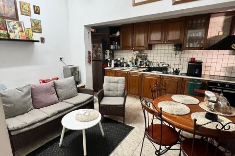 4 bedrooms Villa in Limassol,  No. 46306 19