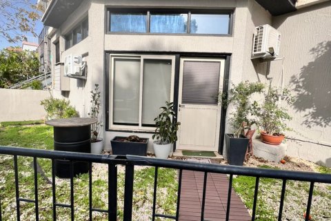 4 bedrooms Villa in Limassol,  No. 46306 2