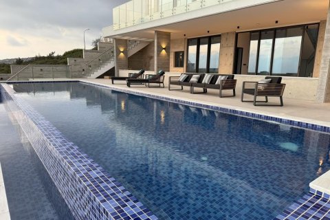 4 bedrooms Villa in Pegeia, Paphos,  No. 46304