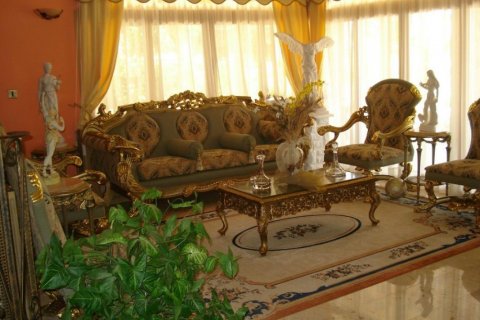 Вилла с 5 спальнями в Лимассол, Лимасол,  № 38379 9