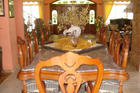 Вилла с 5 спальнями в Лимассол, Лимасол,  № 38379 6