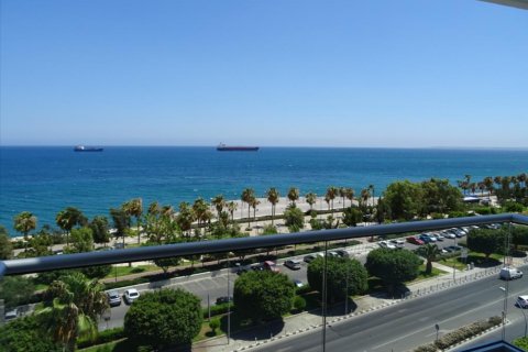 4 dormitorios Apartamento en Nicosia,  No. 38382 2