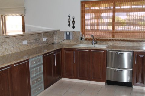 3 dormitorios Villa en Limassol,  No. 38380 7