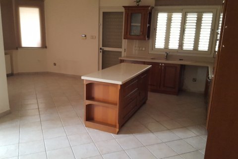 4 bedrooms Villa in Limassol,  No. 38381 14