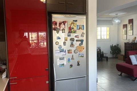 2 bedrooms Apartment in Larnaca, Larnaka, No. 40009 2