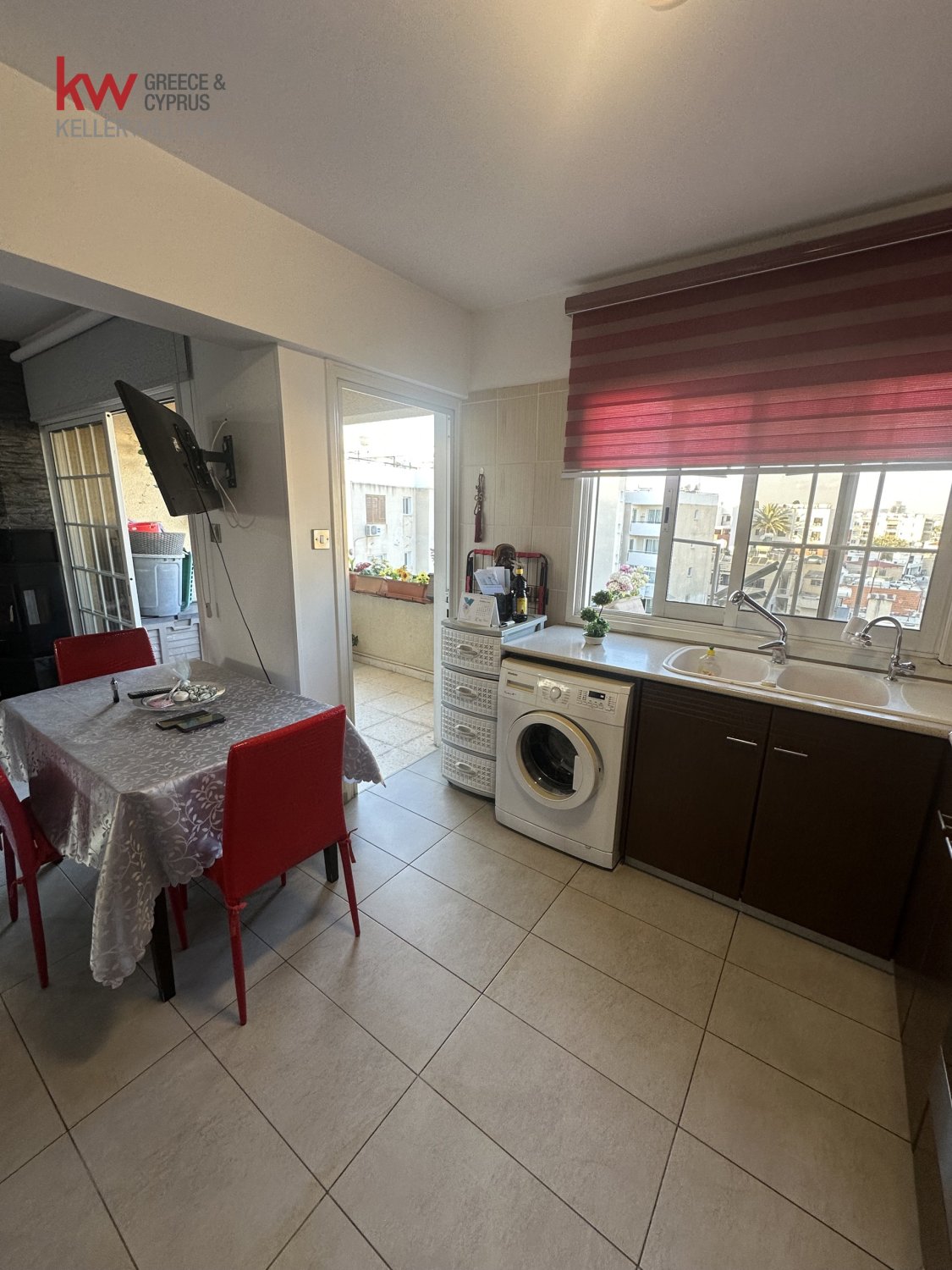 2 bedrooms Apartment in Larnaca, Larnaka, Cyprus No. 40009