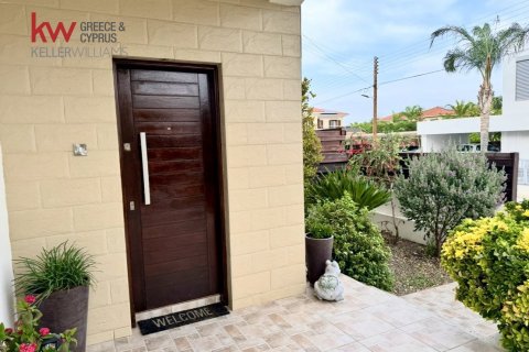 2 bedrooms Apartment in Strovolos, Nicosia,  No. 40013 2