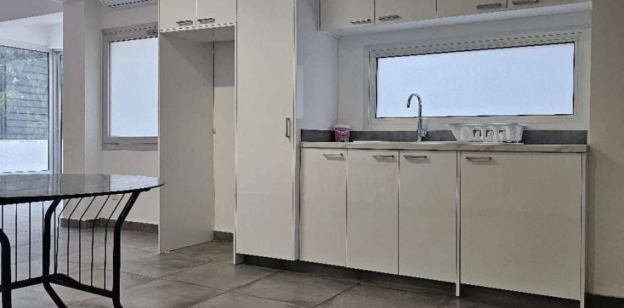 2 bedrooms Apartment in Nicosia, No. 40012