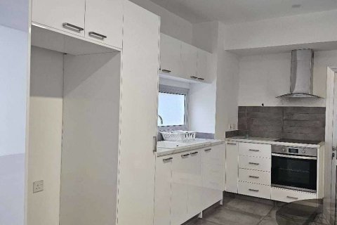 2 bedrooms Apartment in Nicosia, No. 40012 2